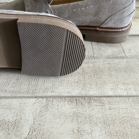 Anne Klein Everly Taupe Fabric Slip On Penny Loafers Women's Size 9.5M - Picture 13 of 14